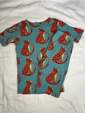 Tea Collection Shortie Pajamas Blue with Leopard Cats Unisex 12